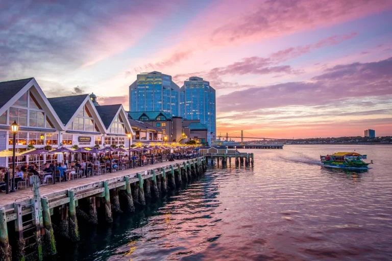 Free Travel Guide Nova Scotia